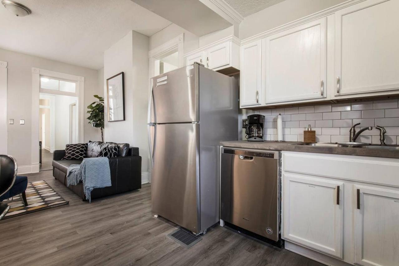 Louisville Dream House 4Br 2Ba By Cozysuites Экстерьер фото