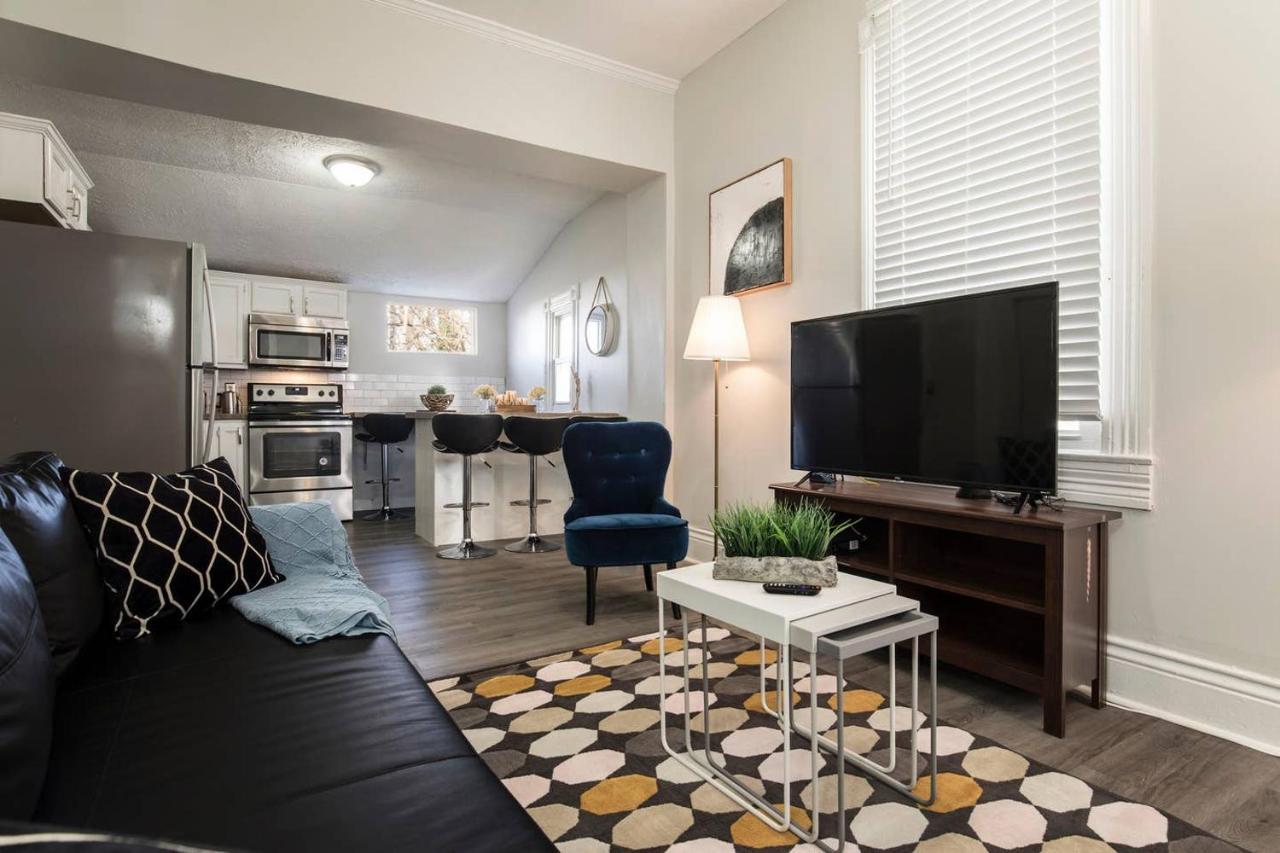 Louisville Dream House 4Br 2Ba By Cozysuites Экстерьер фото