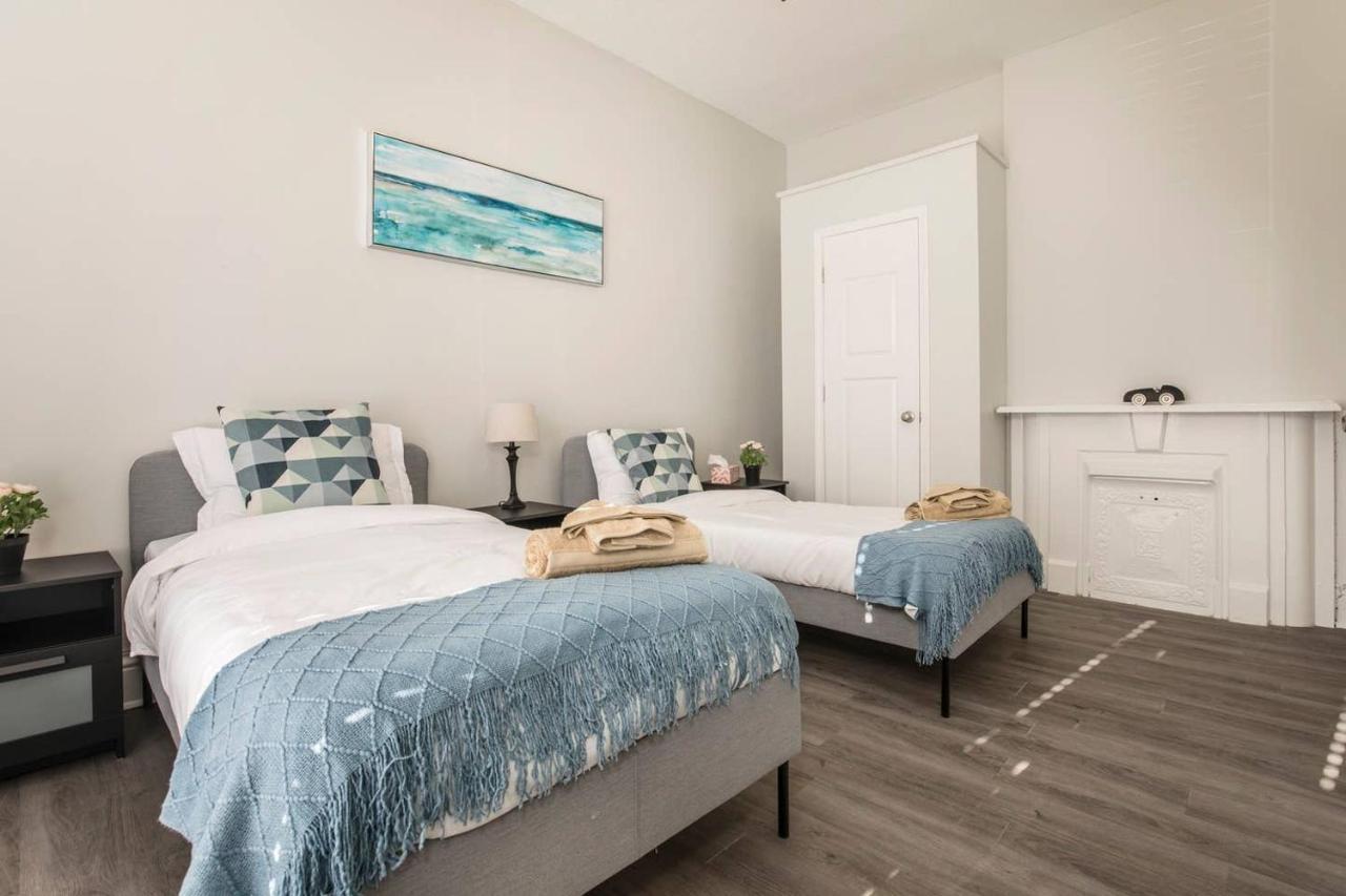 Louisville Dream House 4Br 2Ba By Cozysuites Экстерьер фото